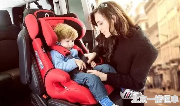 坐到调教椅子上h少女颤抖着身子缓缓坐了下去等待着接下来的调教